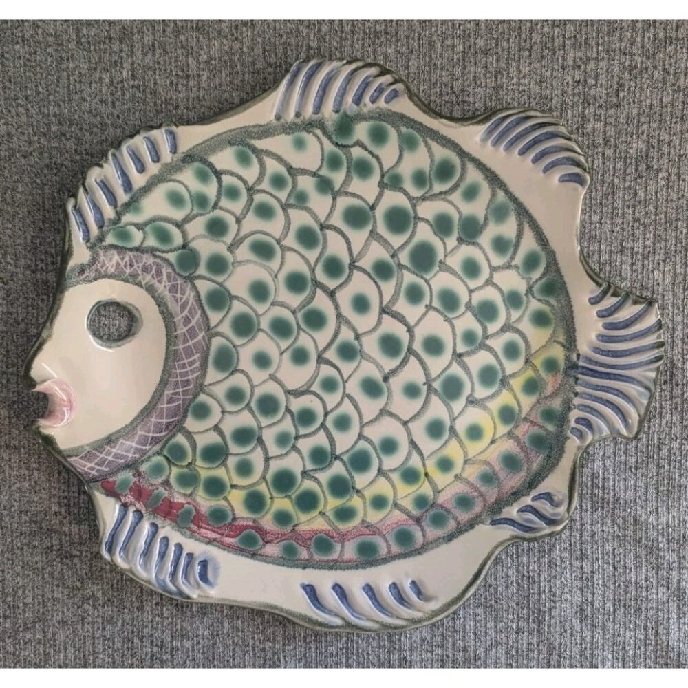 Clay Horizons Hanging Decorative Ceramic Fish Plate/Platter, GUC, Signed - Picture 2 of 6